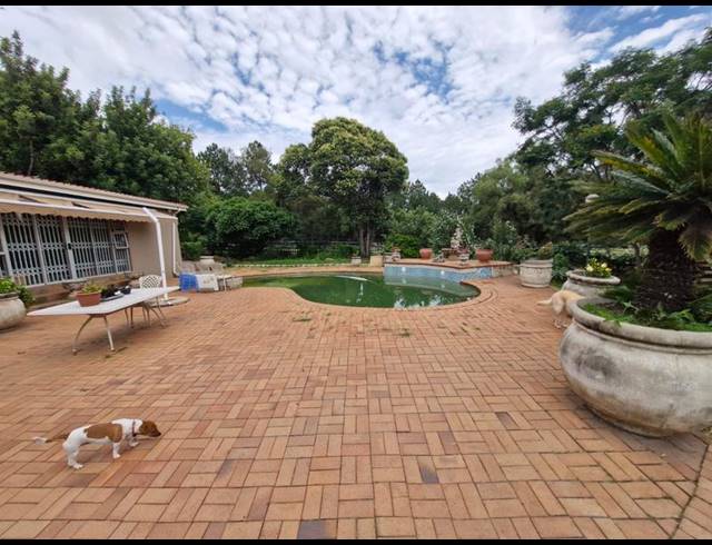 FARM FOR SALE IN MNANDI